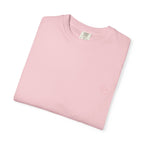 Mama Retro Graphic T-Shirt — Pink Gradient 'MAMA' Stack